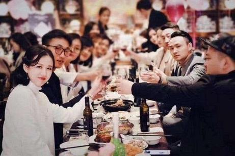 Người trung thực, tính cách tương đối hướng nội, không nên dấn thân vào 3 loại công việc này, lương thấp cũng vẫn bị trù dập