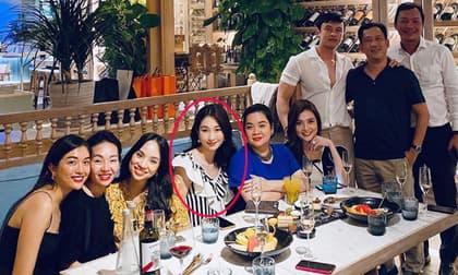 Hoa hậu Đặng Thu Thảo đi mừng sinh nhật 'ông mai', nhan sắc thăng hạng sau hơn 3 tháng sinh quý tử