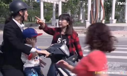 'Lựa chọn số phận' tập 58: Thư ký Liên bị dàn cảnh đánh ghen, bắt cóc con trai trước ngày xét xử lại vụ đánh bạc