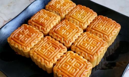 Hướng dẫn cách làm bánh trung thu nhân hạt dẻ, vừa mềm, vừa ngọt lại sạch sẽ và hợp vệ sinh, ăn xong muốn ăn nữa