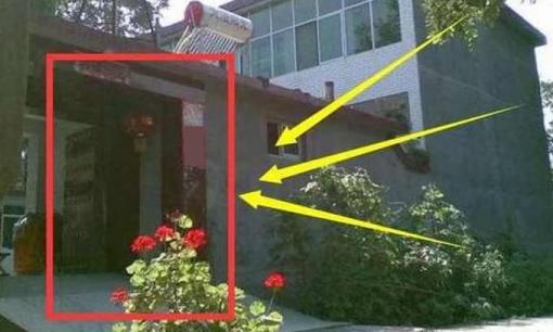 Đối với những ngôi nhà tự xây ở nông thôn, những “kiêng kỵ phong thủy” trước cửa này không được giẫm lên nếu không muốn nghèo ba đời!