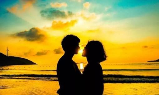 Tuổi nào phụ nữ cần đàn ông nhất? Hãy nghe câu trả lời của nhà tâm lý học