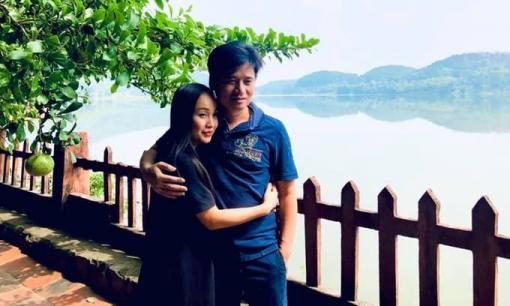 Ca sĩ Tấn Minh nói lời cực ngọt với  'Thị Mầu' Thu Huyền nhân kỉ niệm 16 năm ngày cưới