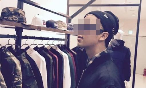 Tranh cãi chuyện sinh viên năm nhất tiêu 10 triệu đồng/tháng, mua 2 đôi giày hết 4 triệu