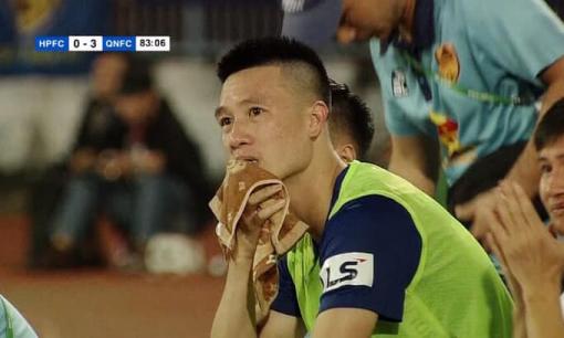 Cầu thủ Huy Hùng nói lời chia tay với Quảng Nam sau V.League 2020