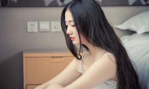 Sau khi đồng ý cho làm đám cưới, bố người yêu chỉ tay xuống căn bếp lụp sụp và căn dặn một câu khiến tôi sợ run người