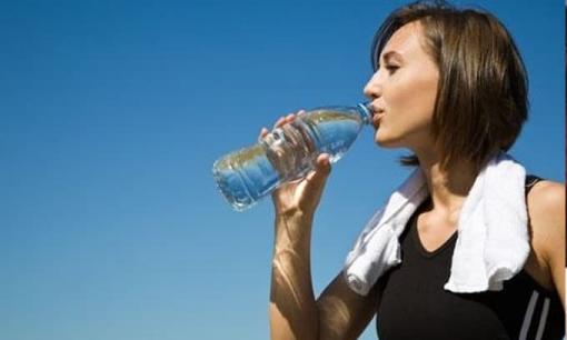 Sau khi uống nước bạn sẽ đi tiểu rất nhanh, lượng nước tiểu ra nhiều chứng tỏ thận có tốt hay xấu? Bác sĩ sẽ cho bạn biết