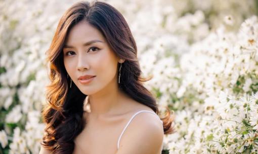 Người đẹp Nguyễn Loan khoe sắc giữa vườn cúc họa mi hậu giảm cân thành công