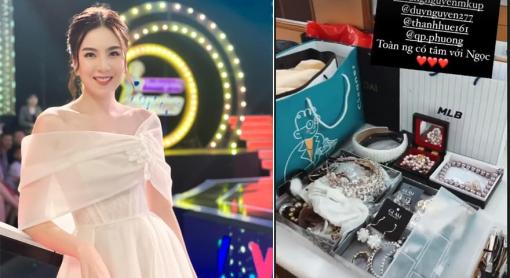 MC Mai Ngọc gây choáng với số nữ trang 'khủng' trong hậu trường quay chương trình chào năm mới