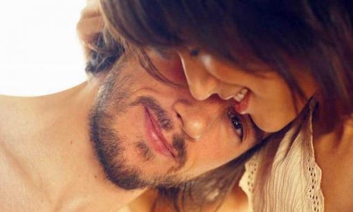 Vợ chồng sau khi chăn gối, nếu phụ nữ bị đau ở 2 bộ phận của cơ thể có khả năng đã mang thai 