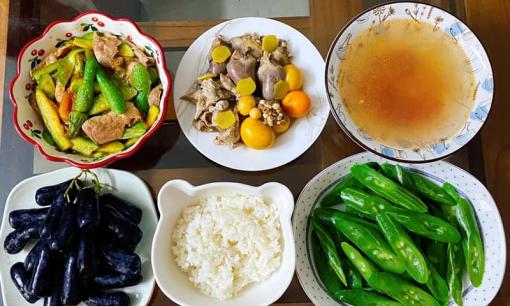 'Mẹ bỉm sữa' khoe mâm cơm cữ do chị gái làm: Dân tình trầm trồ vì nhìn ngon chẳng kém nhà hàng