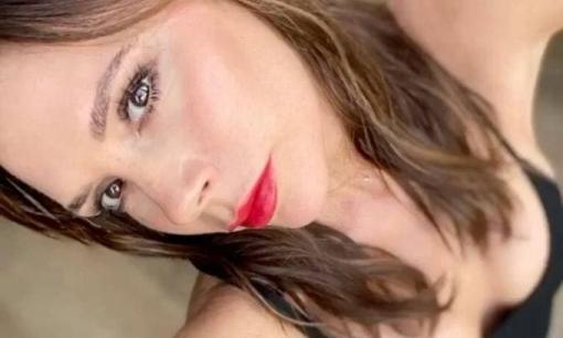 Bà xã của David Beckham được cảnh báo vì tự đầu độc bản thân bằng chế độ ăn kiêng khắt khe chỉ toàn rau và cá