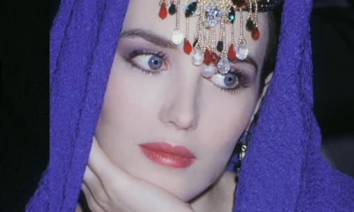 'Người đẹp số 1 nước Pháp' đã 65 tuổi và đôi mắt xanh vẫn đẹp đến ngỡ ngàng!