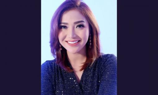 Nữ ca sĩ nổi tiếng người Indonesia qua đời ở tuổi 29, chỉ sau ít giờ giao lưu với người hâm mộ