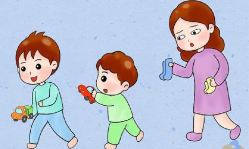 Trẻ con không thích đi tất trong thời tiết lạnh, mẹ chồng đã dạy tôi hai mẹo, thực sự hiệu quả! 