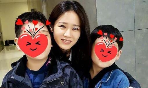 Son Ye Jin lộ diện sau khi hẹn hò Hyun Bin, gương mặt ra sao mà gây chú ý?