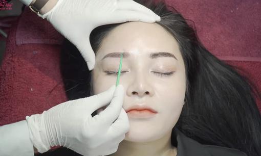 Sở hữu vẻ đẹp châu Âu nhờ phun thêu lông mày chuẩn tỉ lệ Vedette