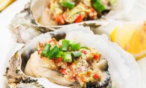 Hàu nướng ngon hay không phi tỏi mới là mấu chốt, hướng dẫn bạn cách làm chuẩn, hương vị không thua gì quán nướng