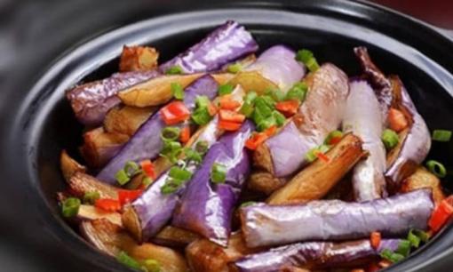 Cà tím bổ dưỡng nhưng là 'kẻ thù không đội trời chung' với thực phẩm này, cả hai không thể ăn cùng