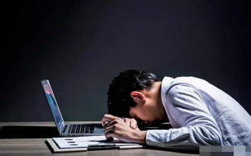 Nghiên cứu của Đại học Harvard cho thấy mọi người sẽ trở nên ngu ngốc nếu họ quá mệt mỏi hoặc quá nghèo trong một thời gian dài