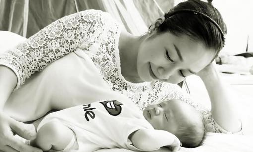 Ốc Thanh Vân mừng sinh nhật con trai út Vinh Hy, khoe luôn loạt ảnh hiếm hoi khi bé 