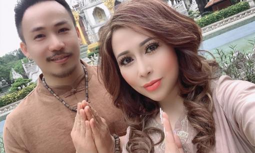 Ca sĩ Huỳnh Nhật Đông ra tay giúp đỡ cô gái gặp tai nạn giao thông