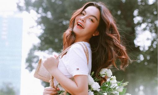 Loạt khoảnh khắc tuyệt đẹp của 'bà mẹ 2 con' Phạm Quỳnh Anh