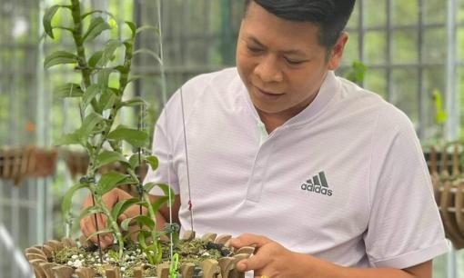 Nghệ nhân Nguyễn Tuấn Trung chia sẻ “tuyệt chiêu” trồng và chăm sóc hoa phong lan 