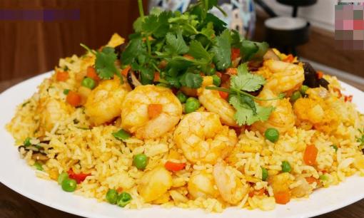 Mẹo làm cơm rang giòn ngon như ngoài tiệm, bên cạnh việc trộn bột mì khâu cho trứng cùng cần biết một lưu ý này