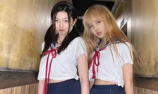 15 tuổi, con gái hở hàm ếch của Lý Á Bằng diện áo crop-top, tạo dáng táo bạo bên bạn bè