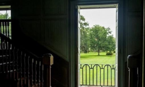 Người giàu đặt ba thứ này trước cửa nhà, chẳng trách càng sống càng giàu! Bây giờ biết vẫn chưa muộn