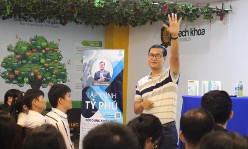 Điểm lại con đường sự nghiệp của doanh nhân Huỳnh Phi Dũng