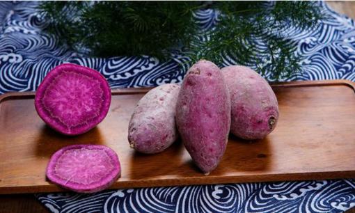 Khi hấp khoai lang tím, không nên cho trực tiếp vào nồi, đầu bếp hướng dẫn cách làm đúng, khoai sẽ thơm và ngọt