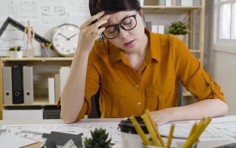 Ngồi lâu có thể gây ra các bệnh về nhiều mặt của cơ thể, đặc biệt là những bệnh này