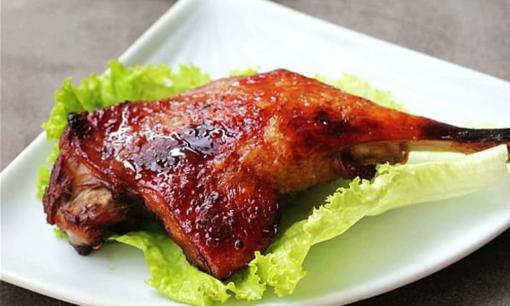 Hướng dẫn cách làm món vịt nướng mật ong chiêu đãi cả nhà dịp cuối tuần 
