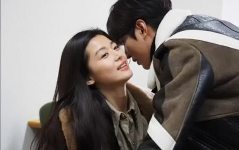 Có ba quy tắc bí mật cho mối quan hệ nam nữ, 'không nhận quà' là quá thiếu khôn ngoan