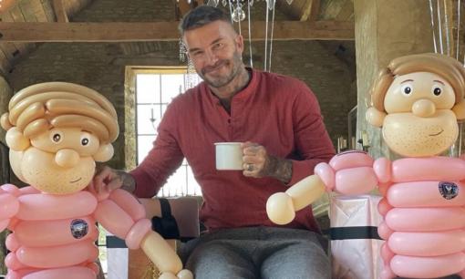 David Beckham xuất hiện với gương mặt khác lạ trong sinh nhật lần thứ 46 