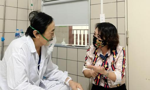 Nghệ sĩ Giang Còi bệnh nặng, bị thổ tả ra máu và đang phải điều trị tại bệnh viện 
