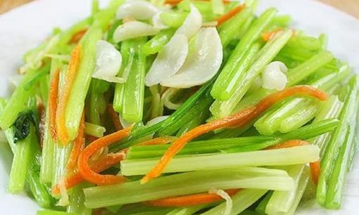 Cà rốt xào với thứ này, ăn thường xuyên dạ dày được cải thiện, làm sạch tử cung và khả năng miễn dịch tăng