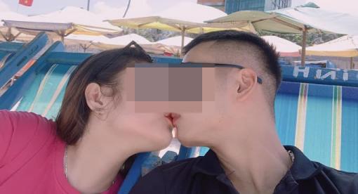 Cô gái bị bạn trai mới yêu 1 tuần unfriend sau khi đi du lịch chung về, dân mạng mắng: 'ngu dốt'