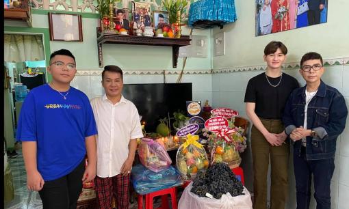 Long Nhật, Minh Nhí thắp hương tưởng nhớ 2 năm ngày mất của ca sĩ Vương Bảo Tuấn 