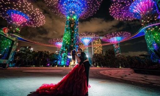 Minh Thành lịch lãm bên vợ trong bộ ảnh cưới đẹp lung linh tại Singapore