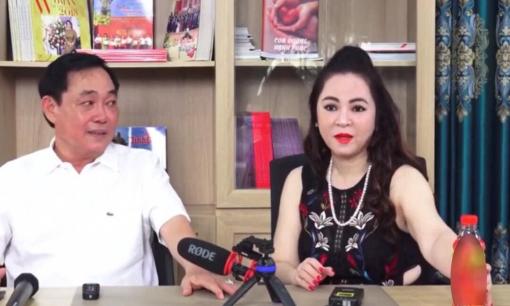 Chai nước ngọt xuất hiện trong buổi livestream của vợ chồng ông Dũng 'lò vôi': Quảng cáo trá hình hay 'bằng chứng dằn mặt' Vy Oanh?