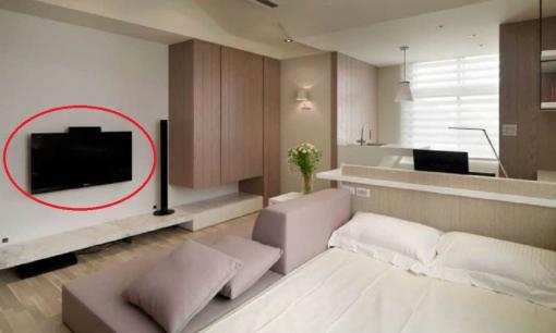 Phong thủy nhà ở: Không bao giờ đặt tivi trong phòng ngủ, nhà giàu không bao giờ làm vậy!