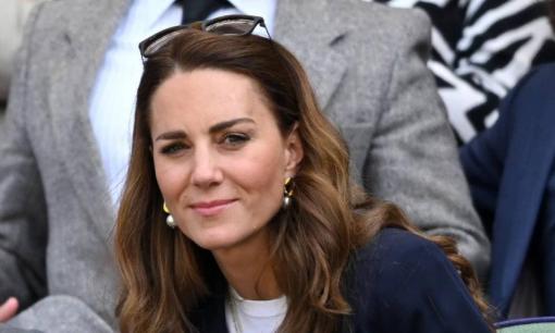 Công nương Kate Middleton phải tiến hành tự cách ly do tiếp xúc gần với người mắc COVID-19