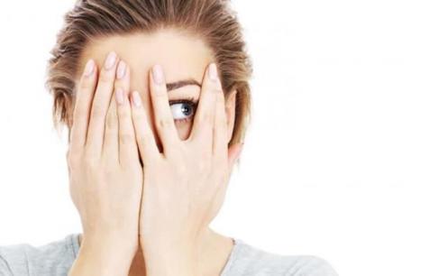 Phụ nữ ơi, bạn có biết tại sao “quần lót” luôn ẩm ướt không?