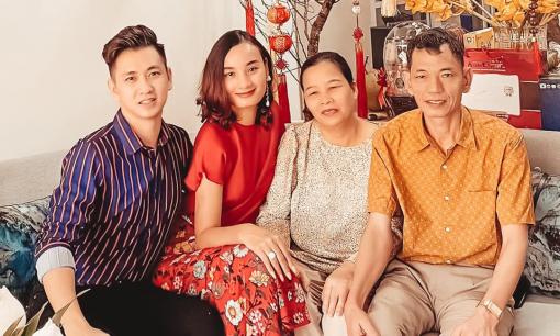 Được Đỗ An làm điều hiếm có này, mẹ Lê Thúy tuyên bố: 'Đẻ 2 đứa con gái không được tích sự chi hết, thua đứa con rể'