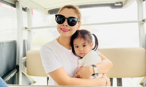 Đăng dòng trạng thái lạ, Thanh Thảo bị nghi trục trặc hôn nhân, thực hư ra sao?