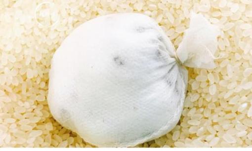 Bây giờ tôi mới biết bảo quản gạo rất đơn giản và nó sẽ không có sâu, mọt trong 1 năm, thật tiếc vì không biết sớm hơn