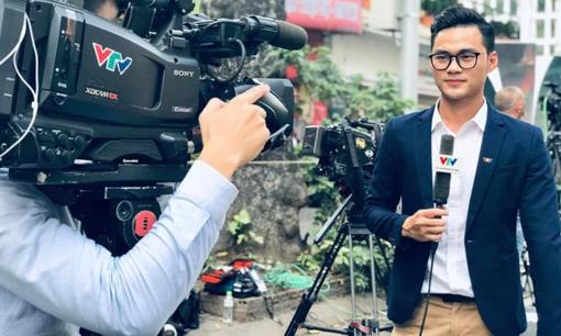 MC Hoàng Hùng gây bất ngờ khi quyết định rời VTV